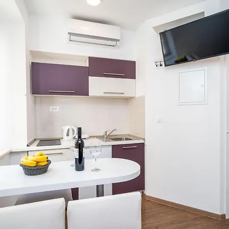 Apartment Maro