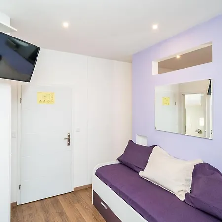 Maro Apartment